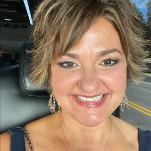 Meet your Posher, Robin